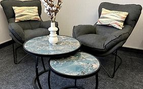 Готель Нивки